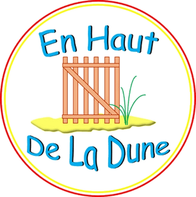 Création de sacs à main et ses accessoires, petits personnages au crochet, Amigurumis, bijoux en cristal.